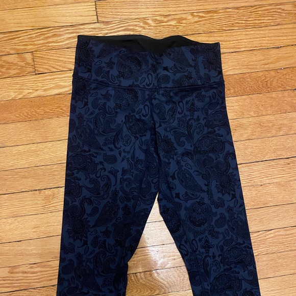 Lululemon wunder under crops - Picture 2 of 5